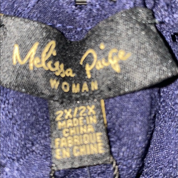 Melissa Paige Navy Eyelet Bell Sleeve Top 2X - Picture 7 of 8